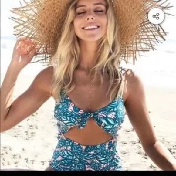 CUPSHE Lush Leaves One Piece Swimsuit Bathing Suit SZ S - Picture 3 of 13